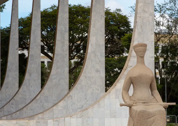 STF SUSPENDE ANÁLISE DE LEI QUE OBRIGA BARES DO RIO A DAR ÁGUA GRÁTIS