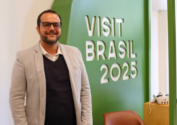 NITERÓI É PROMOVIDA EM PARIS PELA NELTUR