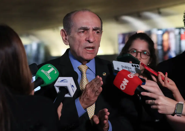 CCJ DO SENADO APROVA FIM DA REELEIÇÃO PARA CARGOS DO EXECUTIVO