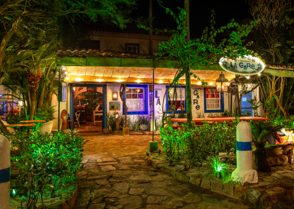 RESTAURANTE LA GARE, EM BÚZIOS, CELEBRA DIA DOS NAMORADOS COM EVENTO ESPECIAL