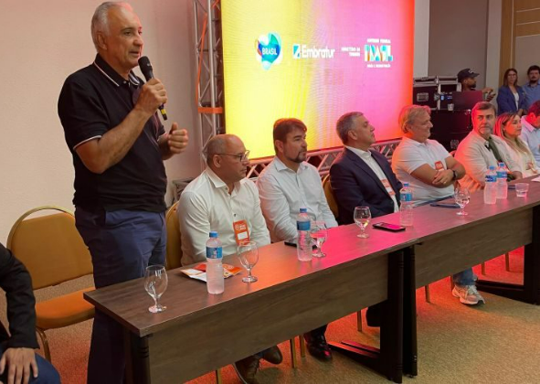 PROGRAMA NOVAS ROTAS É APRESENTADO A PREFEITOS E SECRETÁRIOS DE TURISMO DA REGIÃO