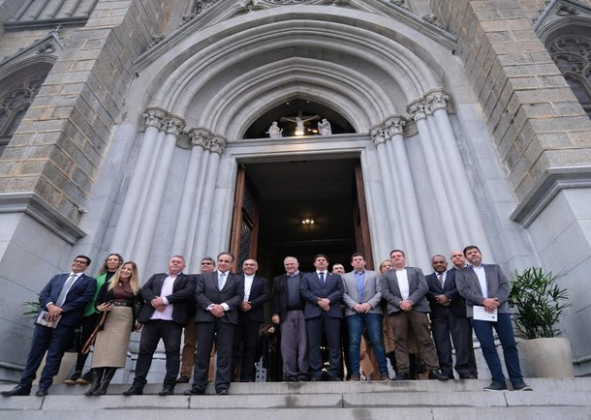 MINISTRO DO TURISMO PARTICIPA DA INAUGURAÇÃO DA CATEDRAL IMPERIAL, EM PETRÓPOLIS (RJ)